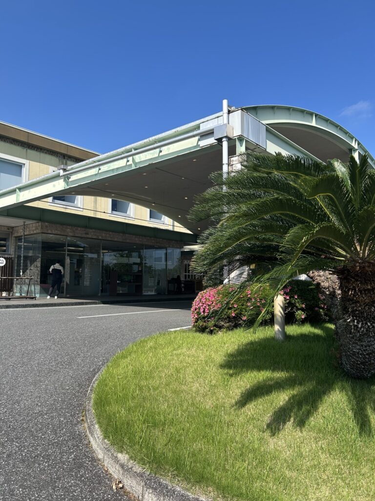 千葉国際カントリークラブ クラブハウス入口